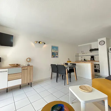 Familial 5 Pers, Piscine, Front De Mer, Parking, Proche Commerces - Fr-1-338-553 Apartment *